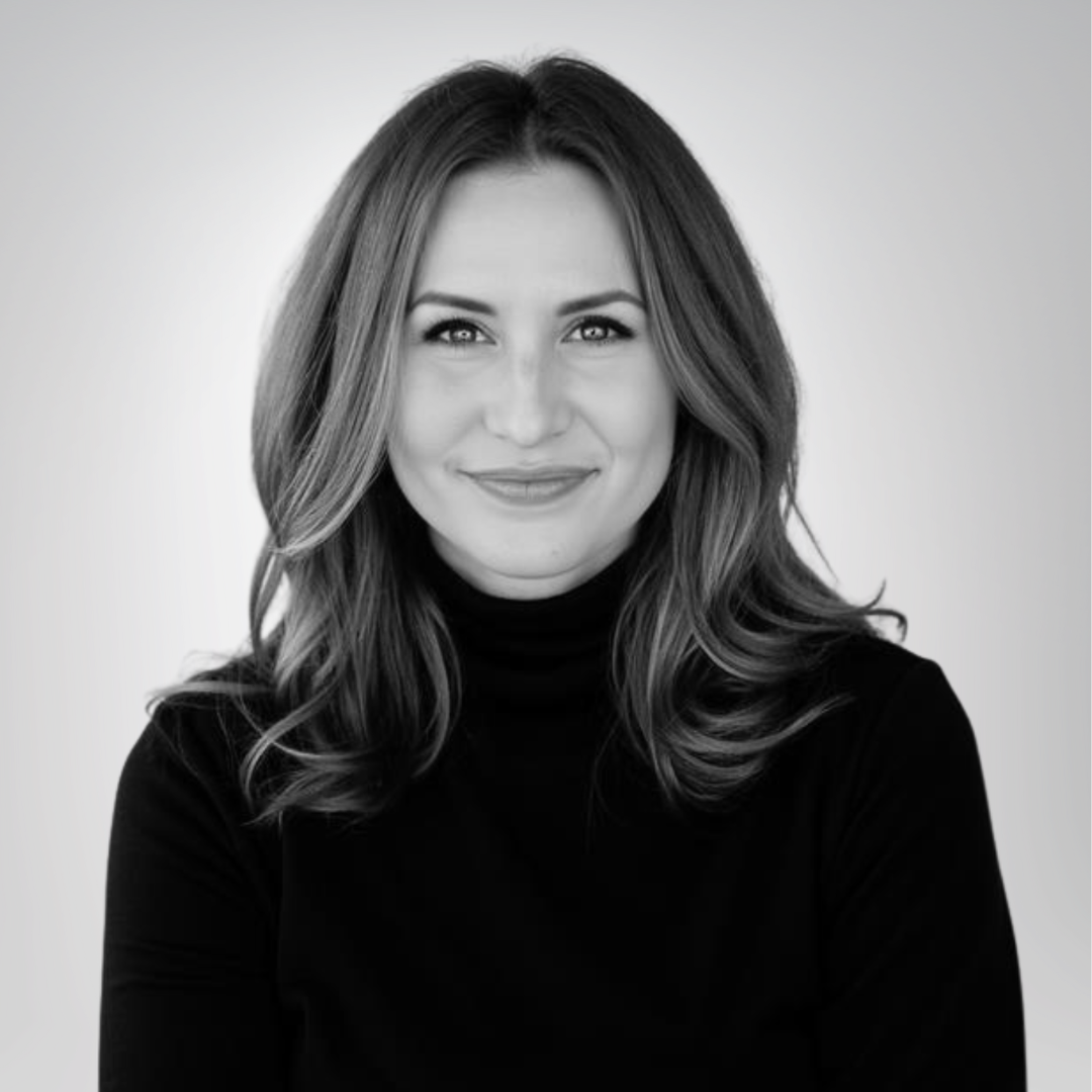 Laura Trotter 1x1.png (542 KB)